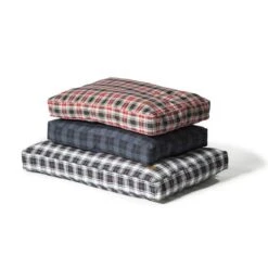 Danish Design Lumberjack Box Duvet For Dogs By Danish Design -Pattes Douces Store Danish Design Lumberjack Grey Red Box Duvet 3